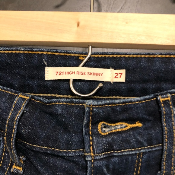 Levi’s 721 ripped high-waisted skinny jeans - Picture 6 of 6